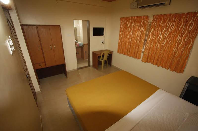 Spot On 39618 El Paso Hotel Arambol Luaran gambar