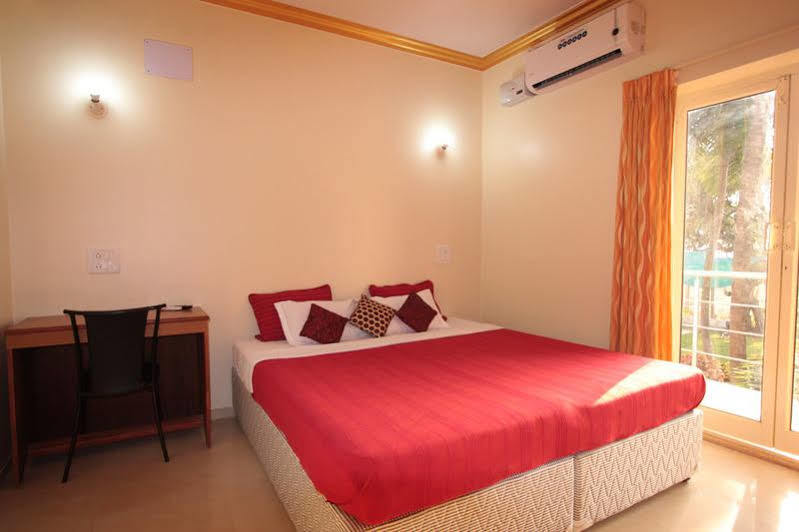 Spot On 39618 El Paso Hotel Arambol Luaran gambar