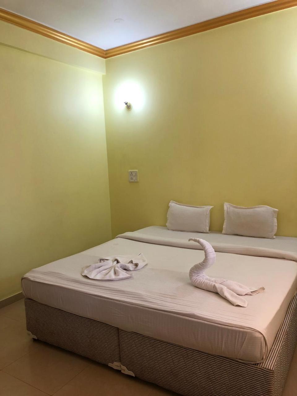 Spot On 39618 El Paso Hotel Arambol Luaran gambar