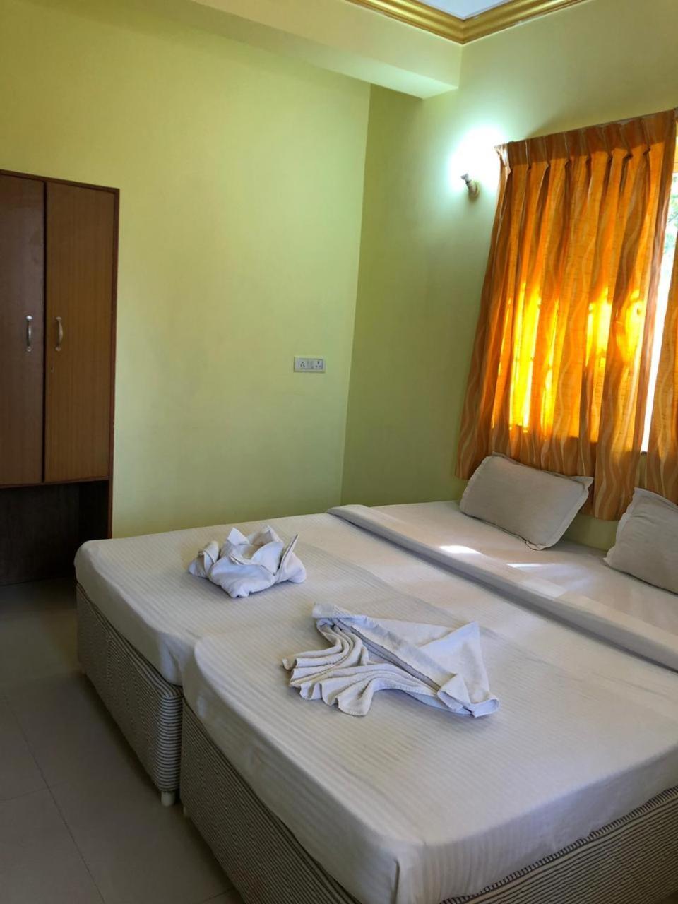 Spot On 39618 El Paso Hotel Arambol Luaran gambar